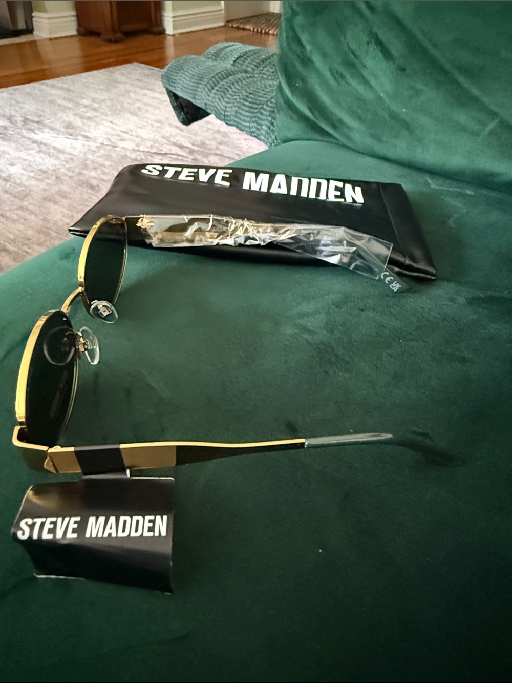 Steve Madden Gold Frame Sunglasses with Black Lenses - Picture 3 of 6